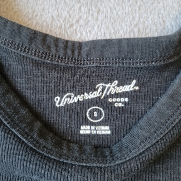 vintage universal thread black tank top - Picture 2 of 5